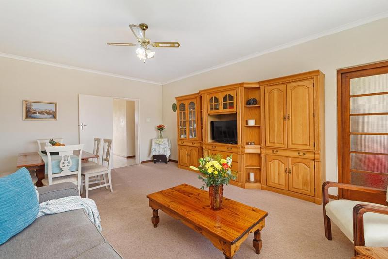 2 Bedroom Property for Sale in Fish Hoek Western Cape